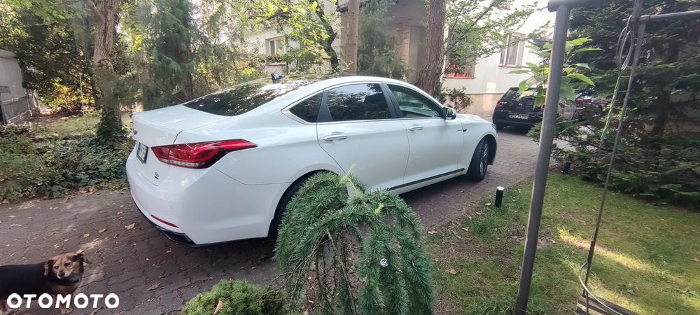 Hyundai Genesis 3.8 V6 GDI - 4