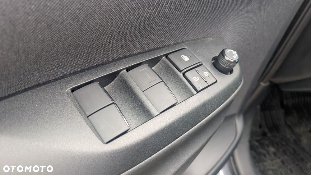 Toyota Yaris Hybrid 1.5 Comfort - 16