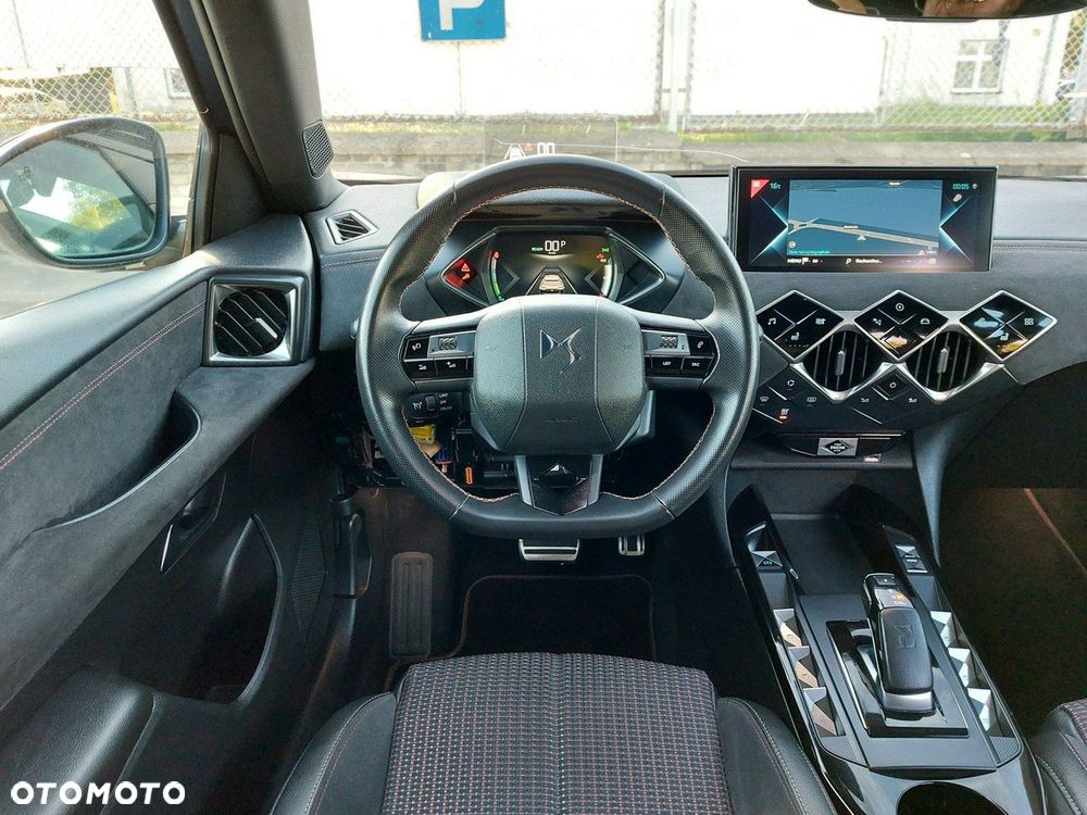 DS Automobiles DS 3 Crossback - 11