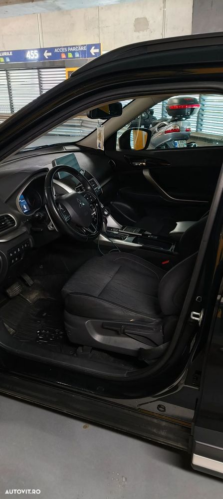 Mitsubishi Eclipse-Cross 1.5-litre 16-valve DOHC MIVEC 4X4 Instyle+ Aut. - 17