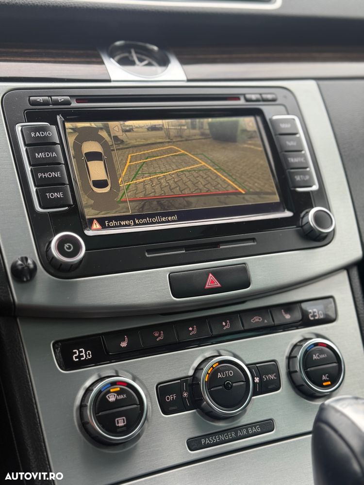 Volkswagen Passat CC 2.0 TDI BlueMotion Technology DSG - 11