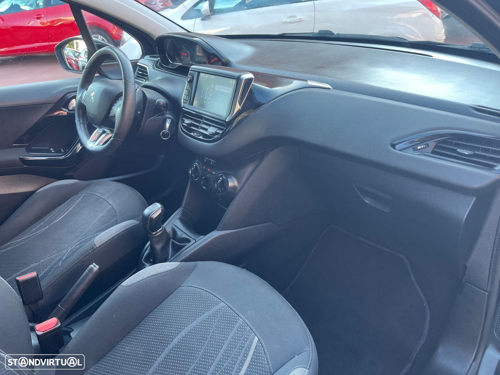 Peugeot 208 1.2 VTi Active - 8
