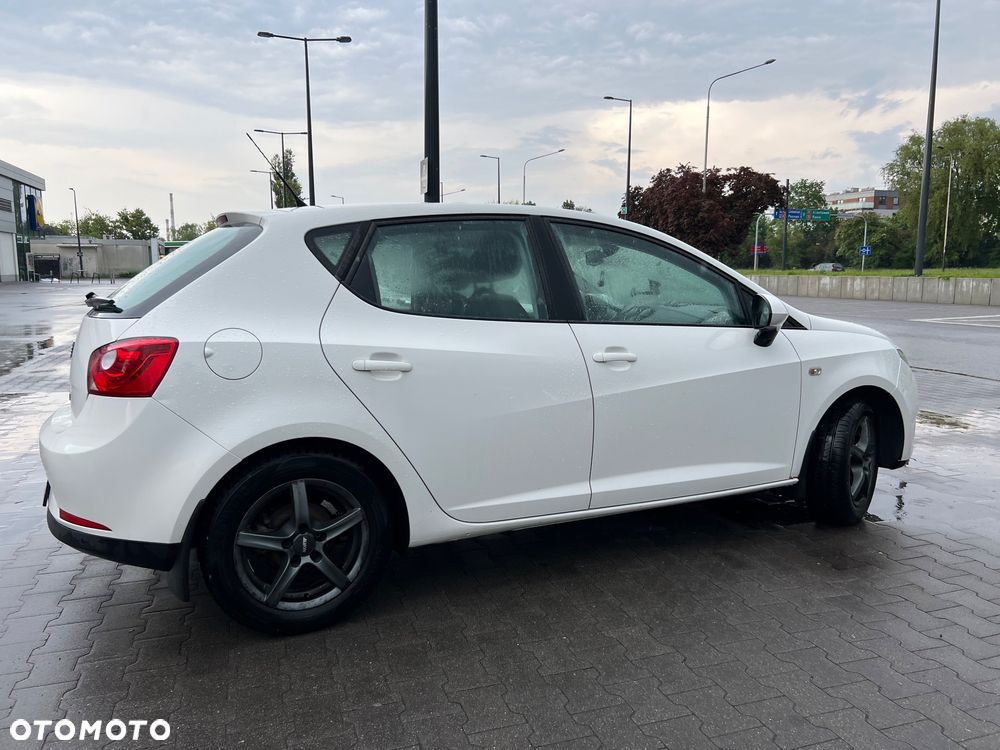 Seat Ibiza 1.6 16V Style DSG - 3