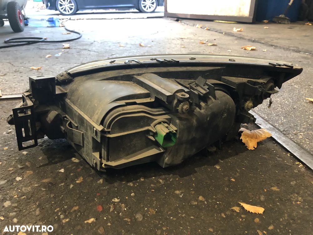 Set faruri far stanga/far dreapta Ford Mondeo MK3 halogen - 6