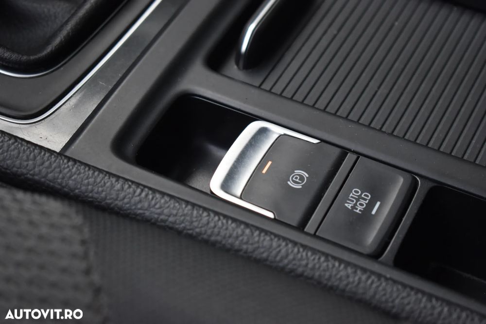 Volkswagen Golf 1.6 TDI BlueMotion Technology Trendline - 14