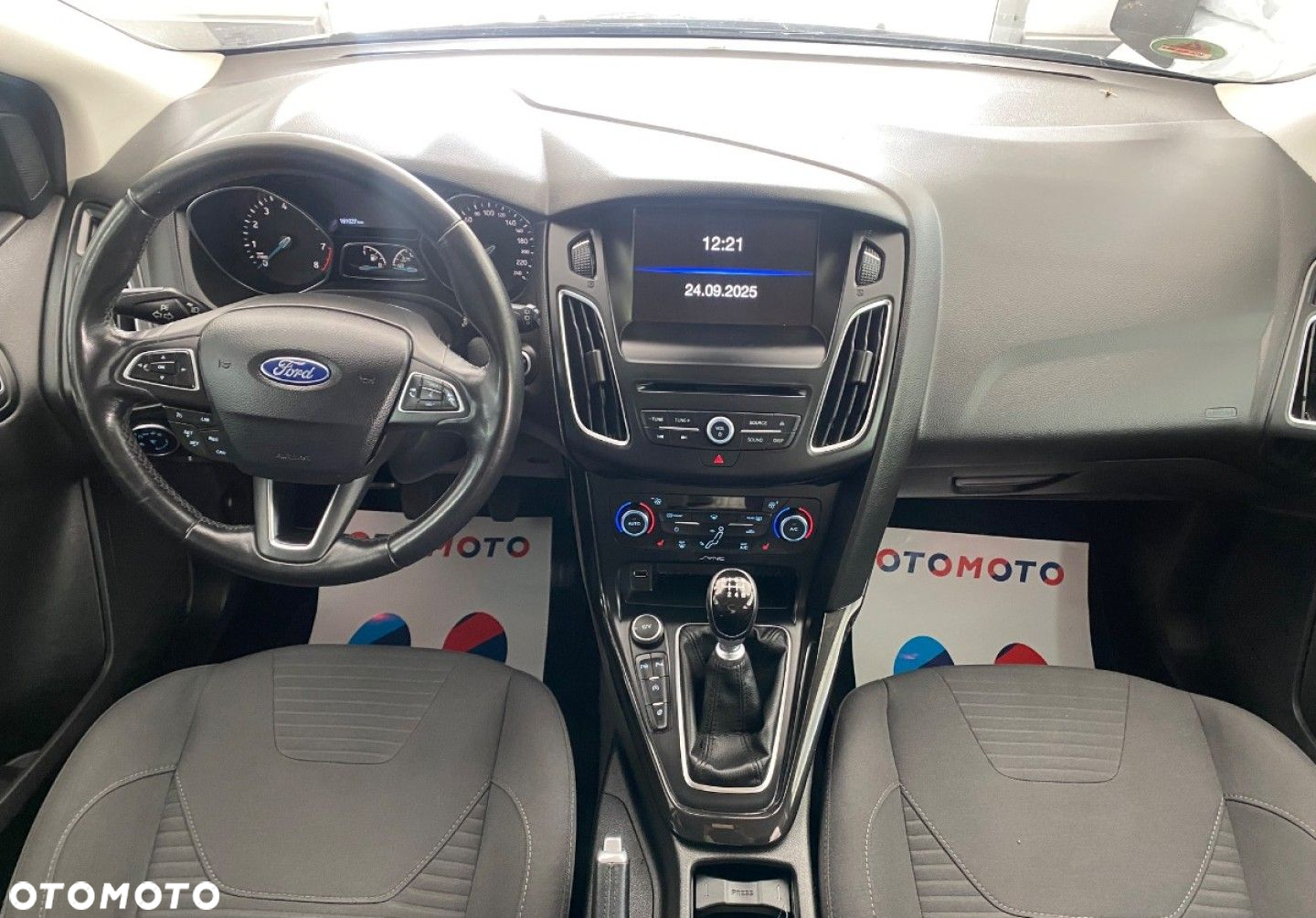 Ford Focus - 7