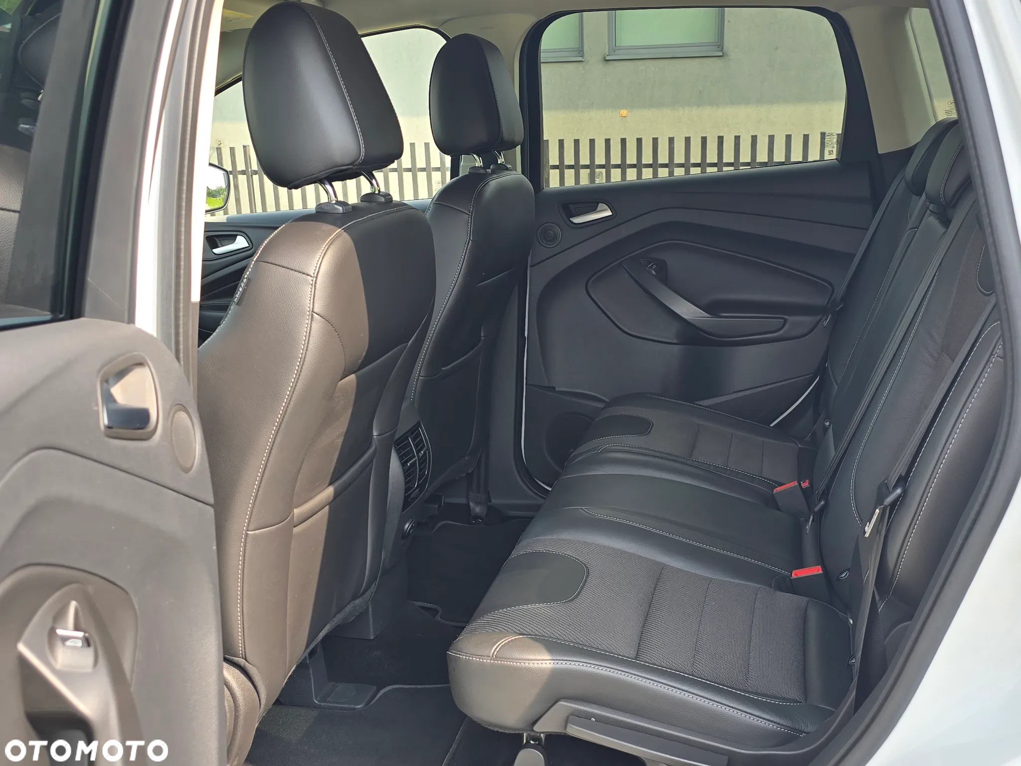 Ford Kuga 2.0 TDCi 4x4 Individual - 12