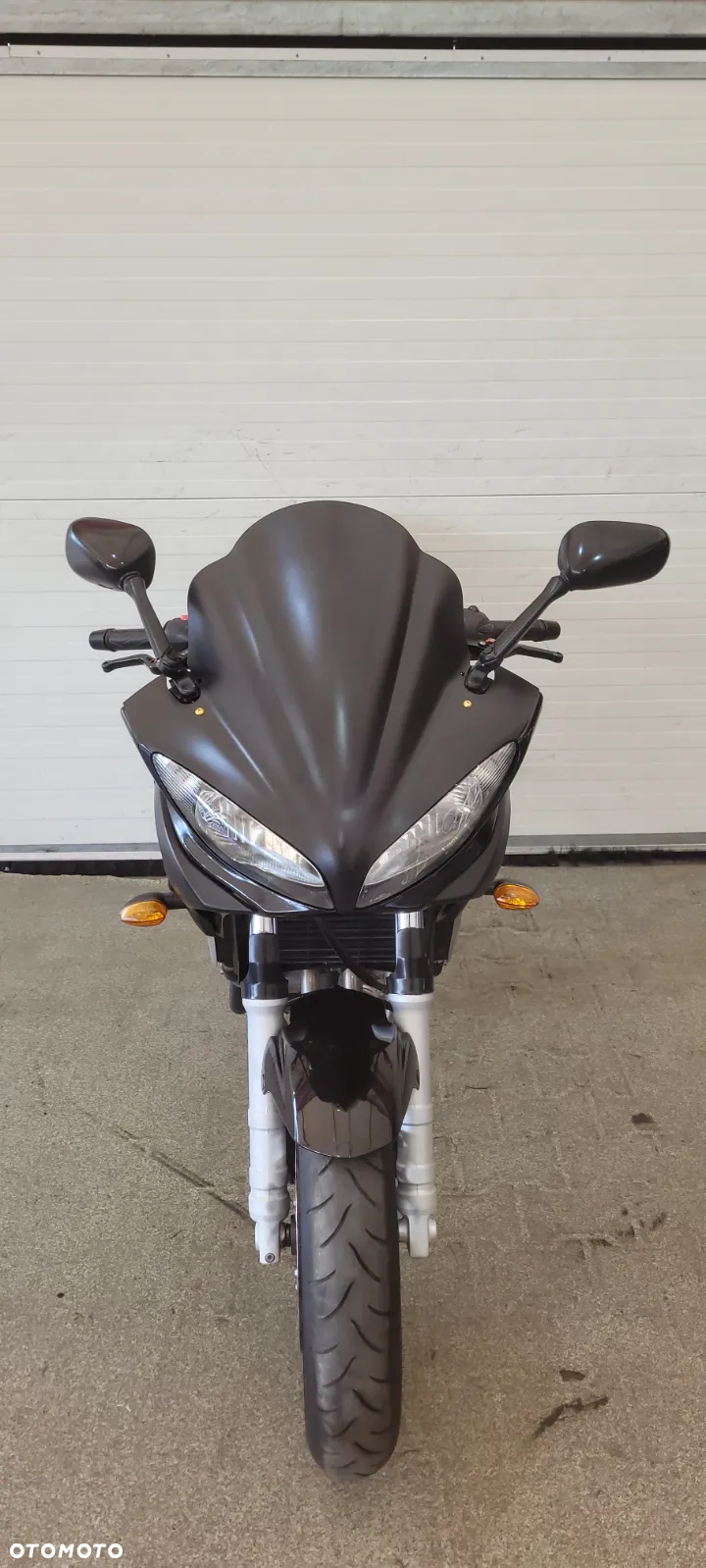Yamaha FZ - 11