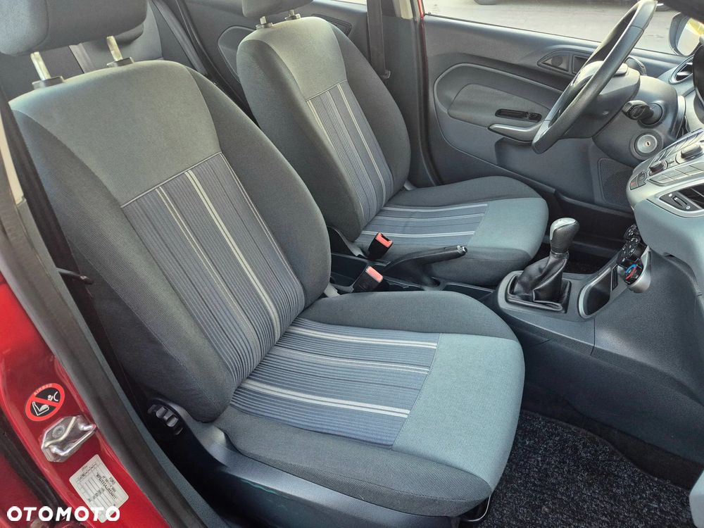 Ford Fiesta 1.25 Celebration - 25