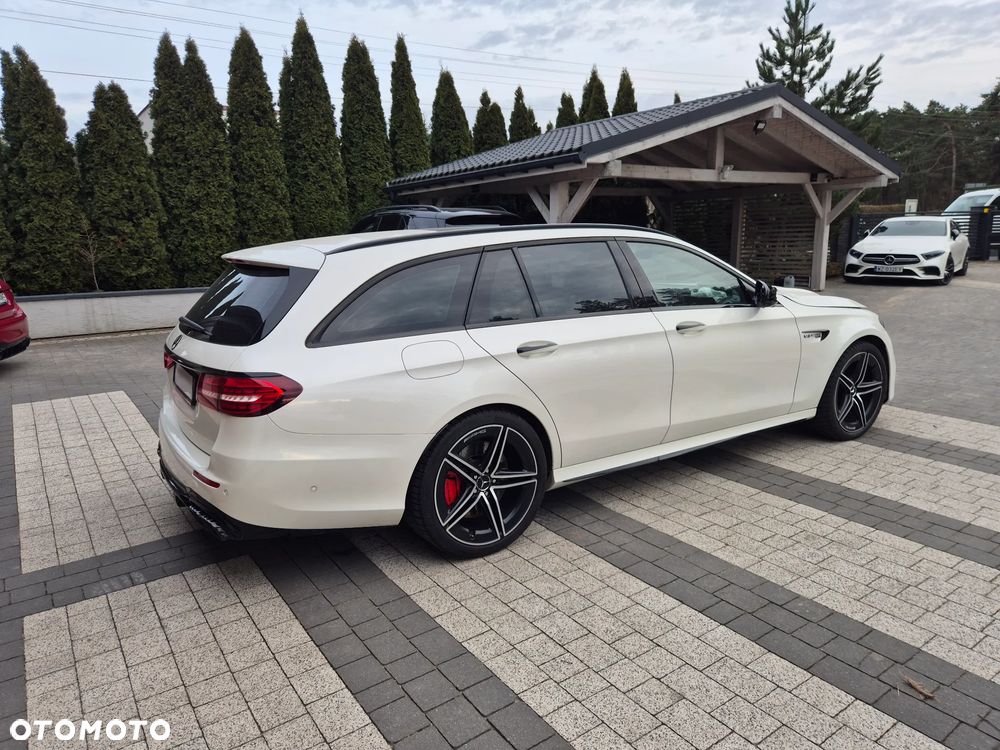 Mercedes-Benz Klasa E - 2