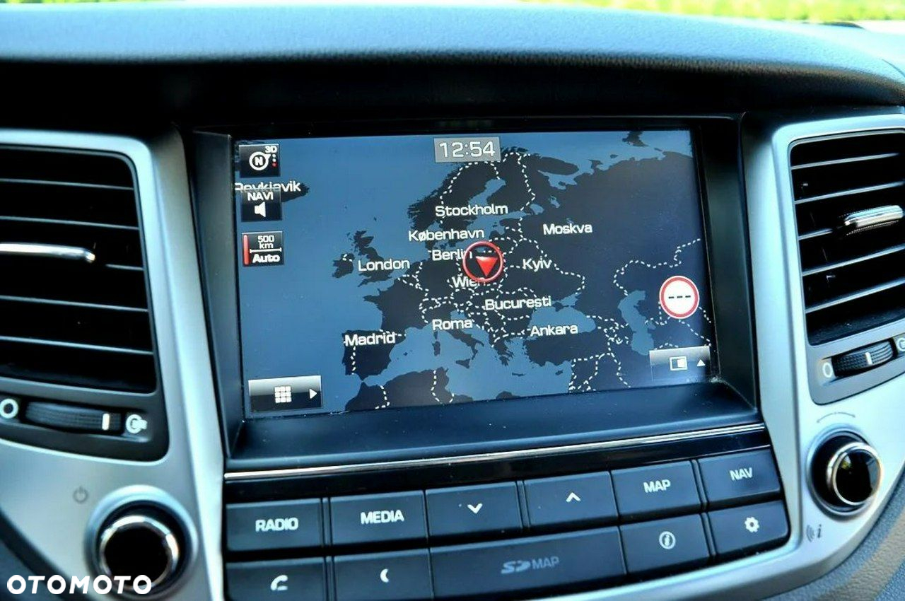 Hyundai Tucson blue 1.7 CRDi 2WD Intro Edition - 37