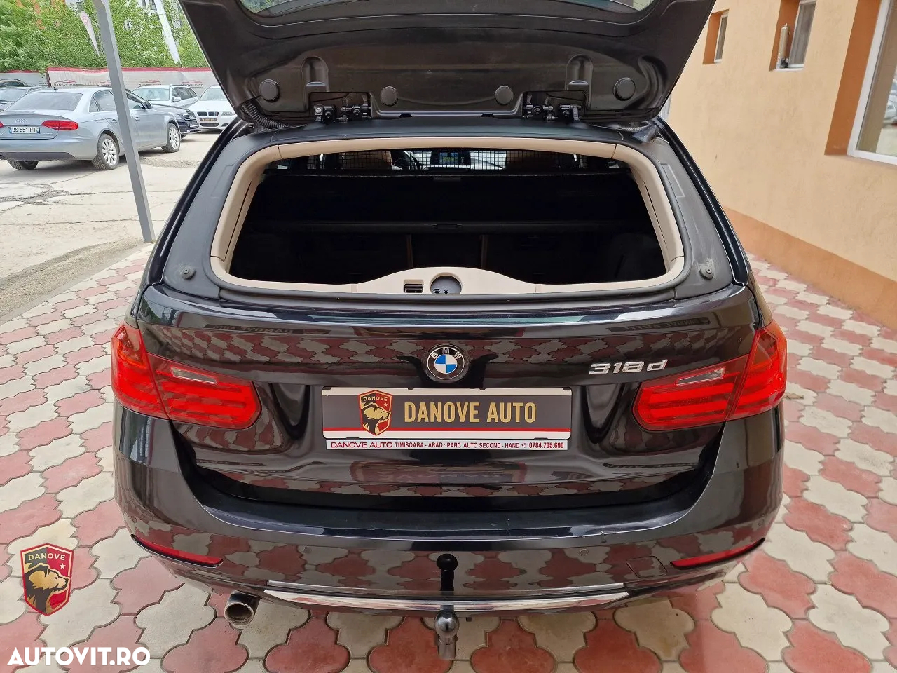 BMW Seria 3 318d Touring Aut. Luxury Line - 11