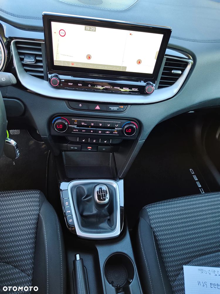 Kia Ceed 1.5 T-GDI OPF JBL Sound Edition - 17