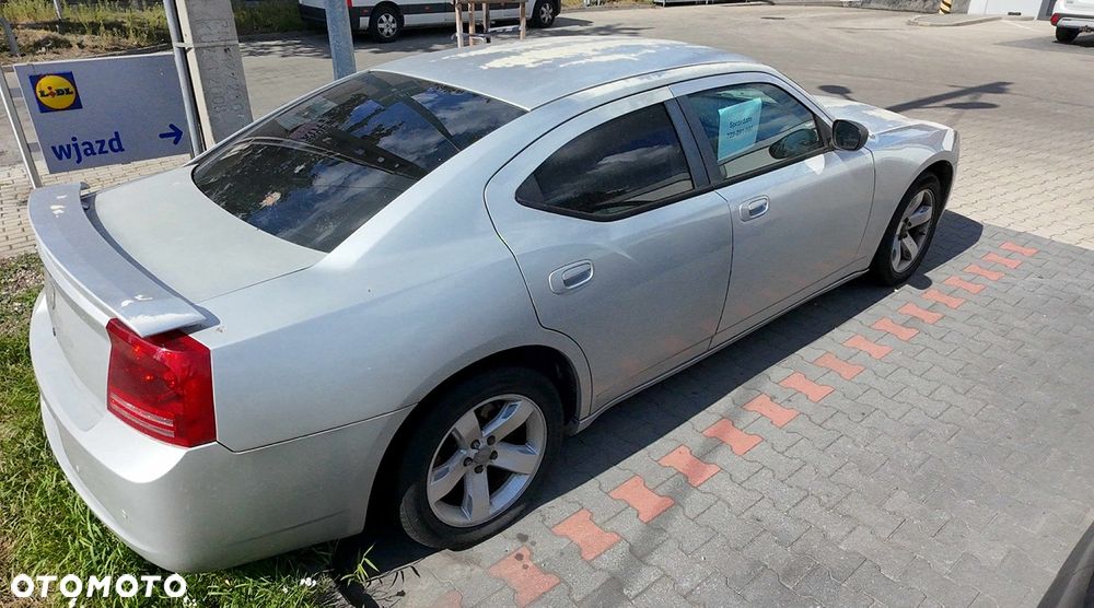 Dodge Charger 2.7 V6 SE - 6