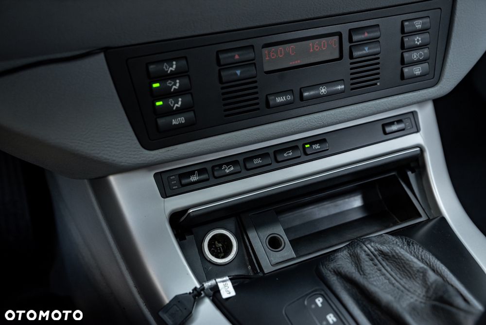 BMW X5 3.0 i - 34