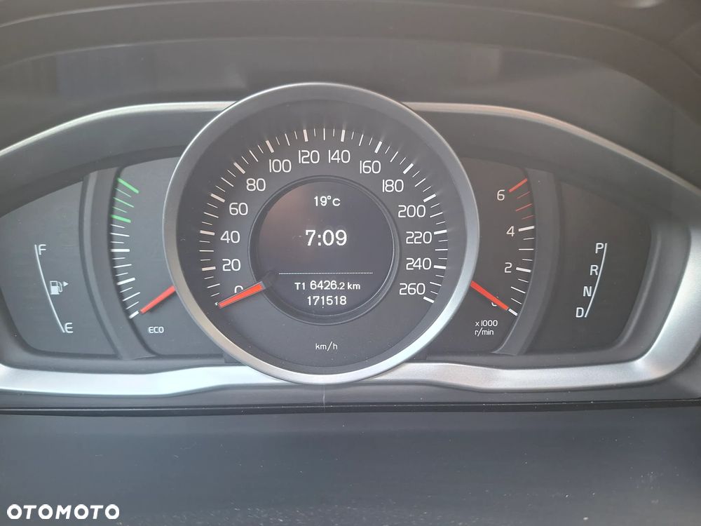 Volvo V60 D3 Kinetic - 13