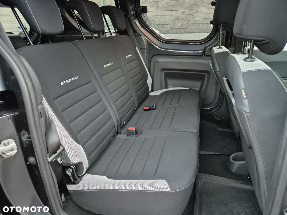 Dacia Dokker 1.3 TCe Stepway - 11