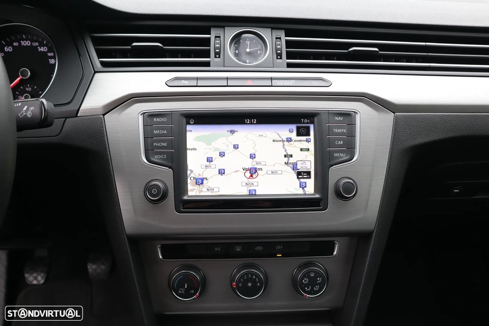 VW Passat 1.6 TDI (BlueMotion ) Comfortline - 16