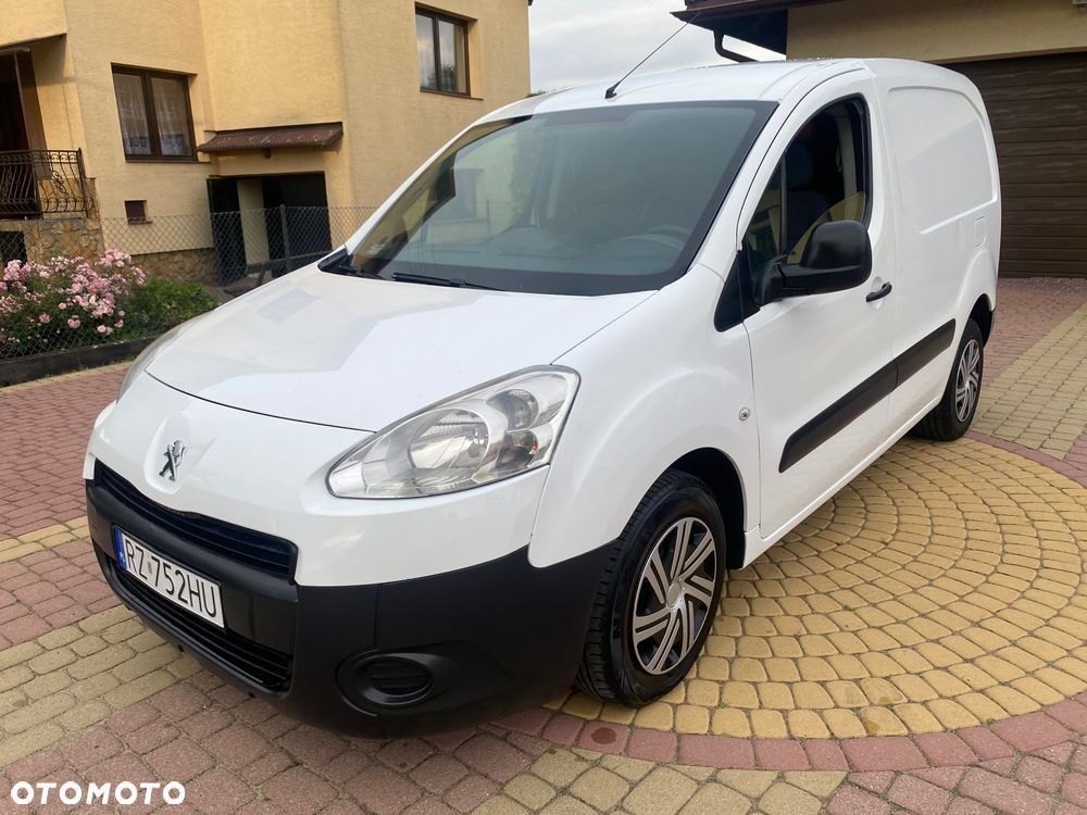Peugeot PARTNER 1.6HDI 3-osobowy zakupiony w slonie w Rzeszowie - 9
