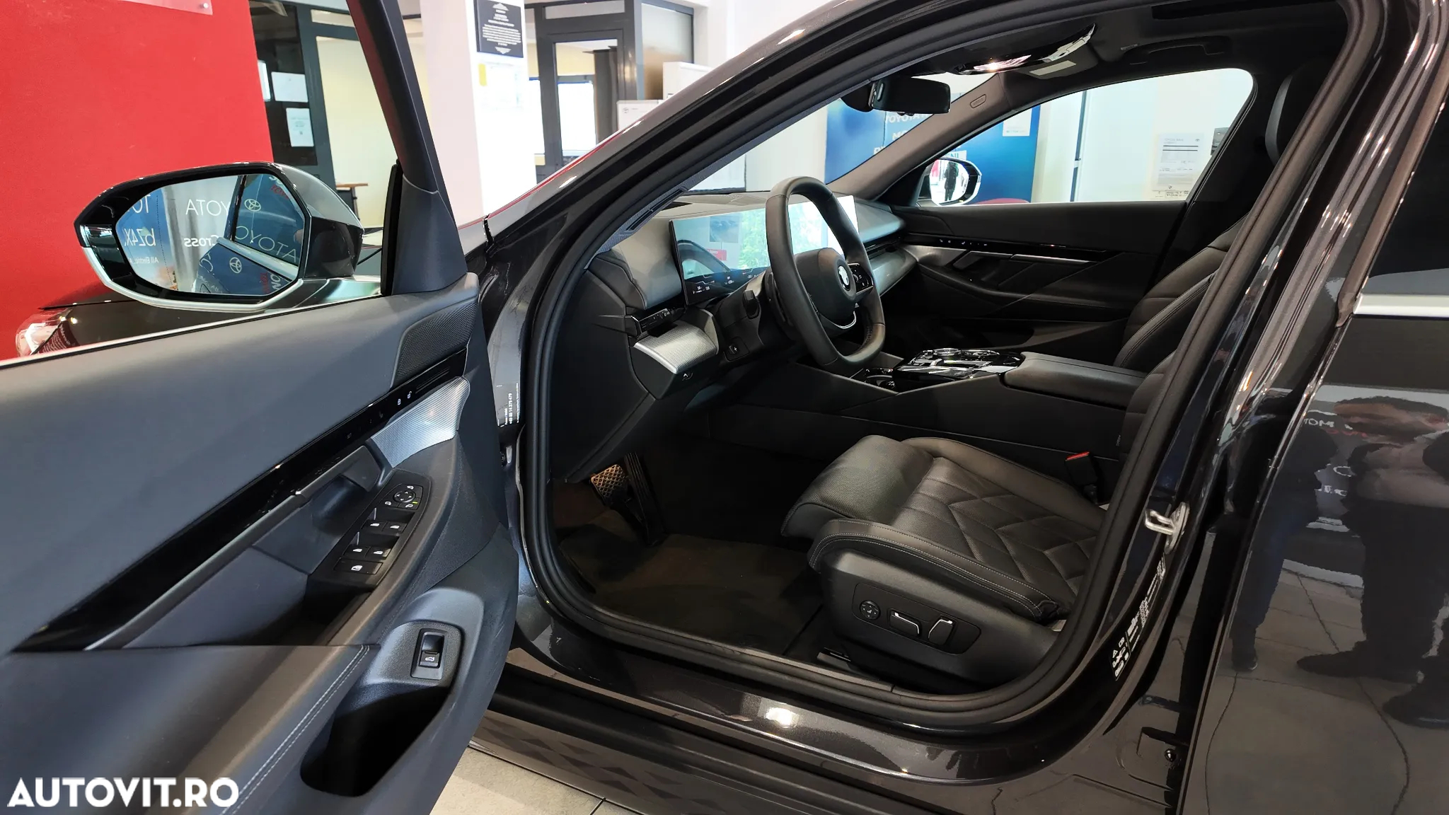 BMW Seria 5 520d xDrive AT MHEV - 12