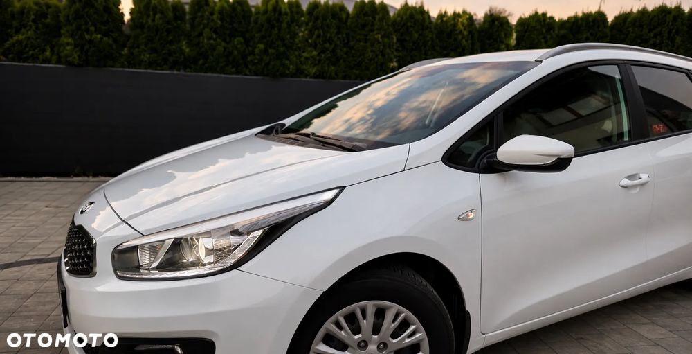 Kia Ceed 1.6 CRDi L Business Line - 10