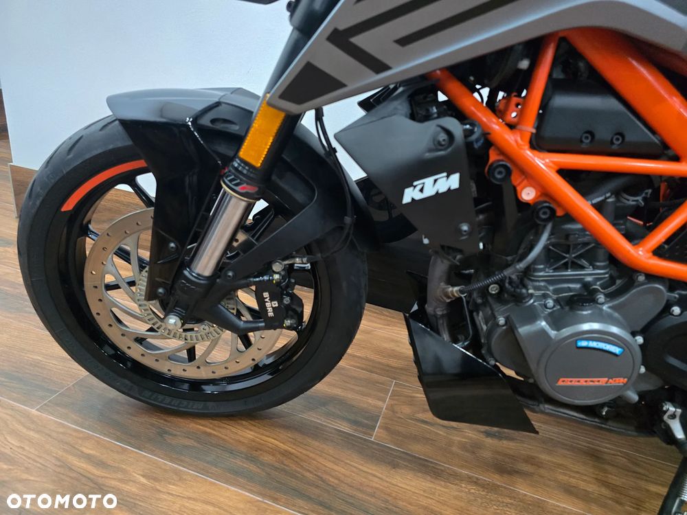 KTM Duke - 10
