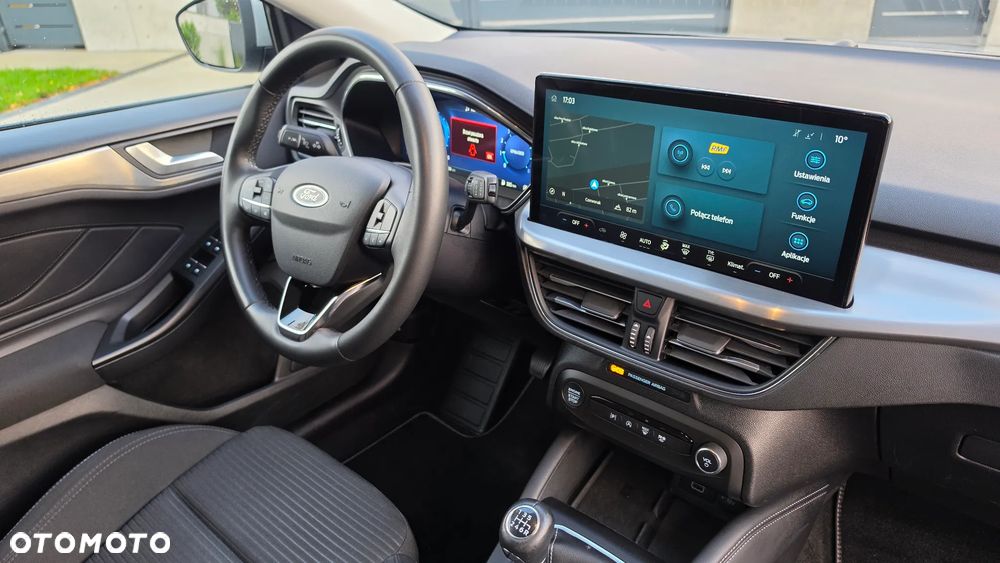 Ford Focus 1.0 EcoBoost Hybrid TITANIUM X - 20
