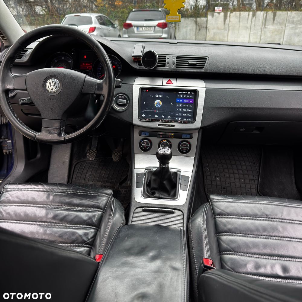 Volkswagen Passat 2.0 TDI Comfortline - 6