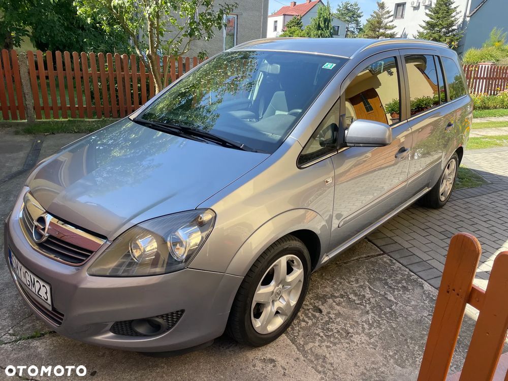 Opel Zafira 1.6 Enjoy - 2