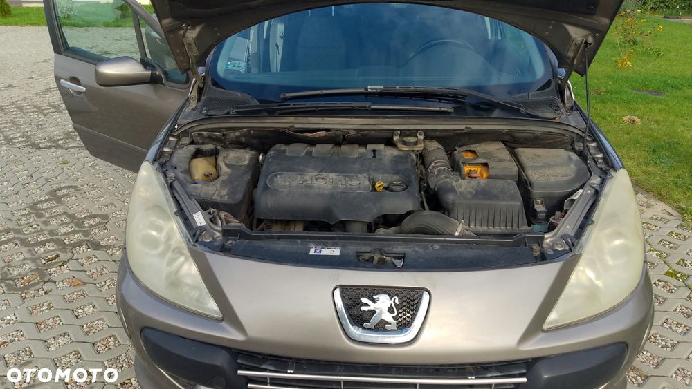 Peugeot 307 2.0 HDI XT Premium - 18