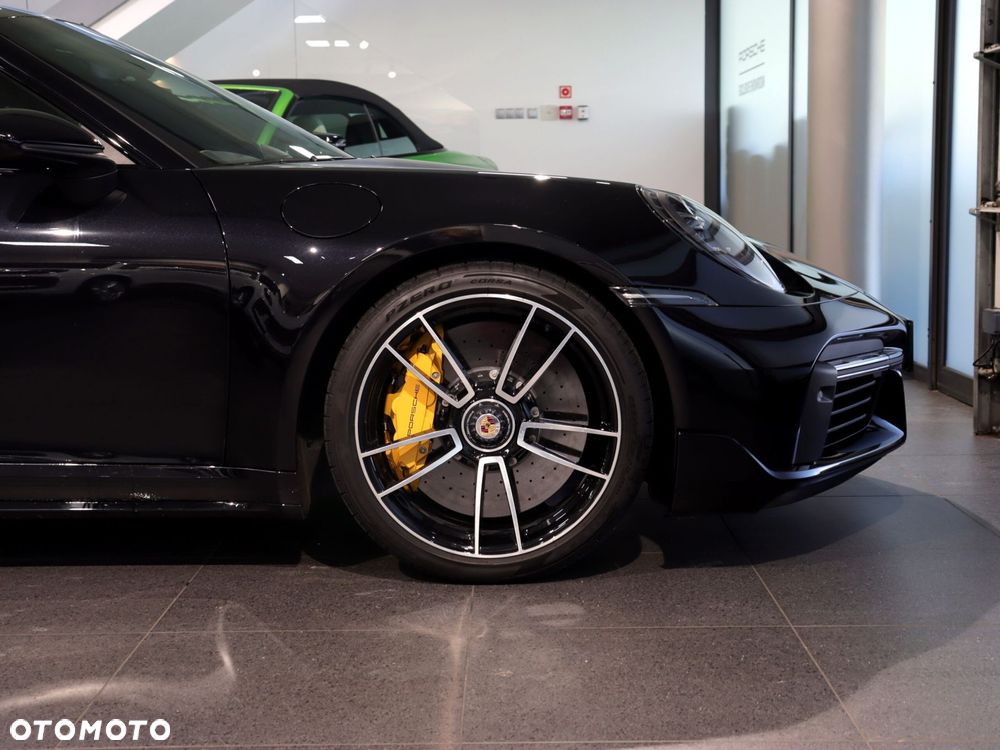 Porsche 911 Turbo S - 14