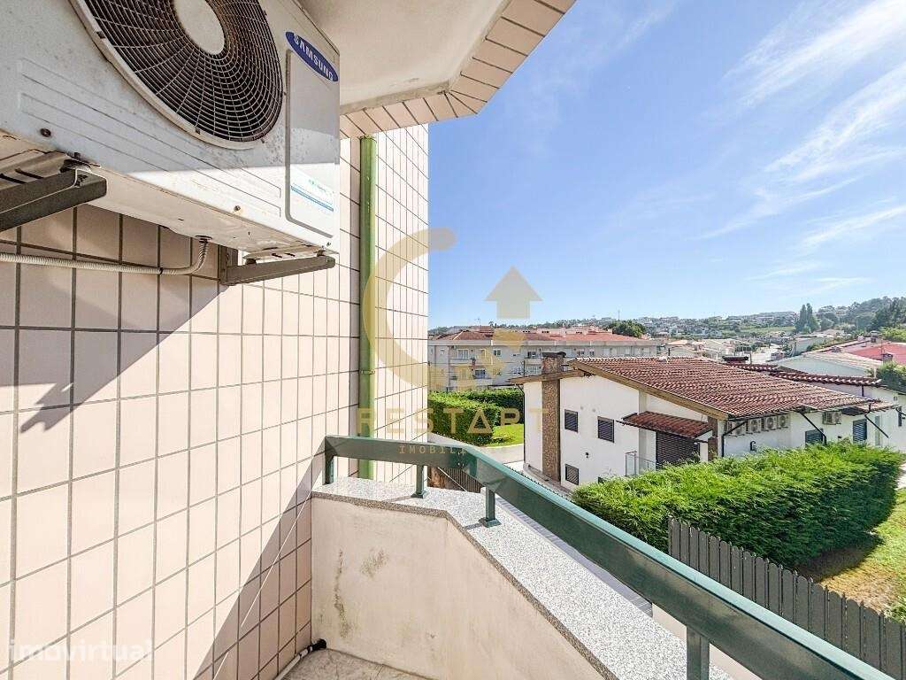 Apartamento T2 com Varandas e Garagem fechada | Vila de Cucujães - Grande imagem: 4/37