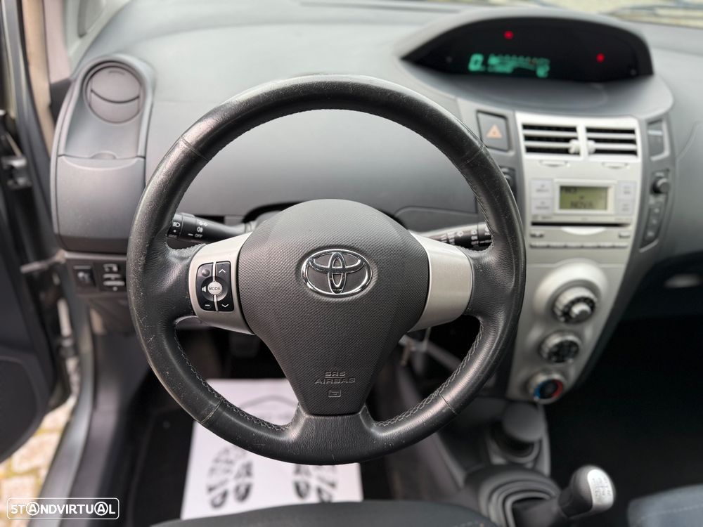 Toyota Yaris 1.4 D-4D Luna - 13