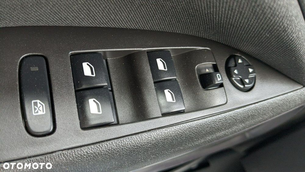 Opel Crossland X - 31