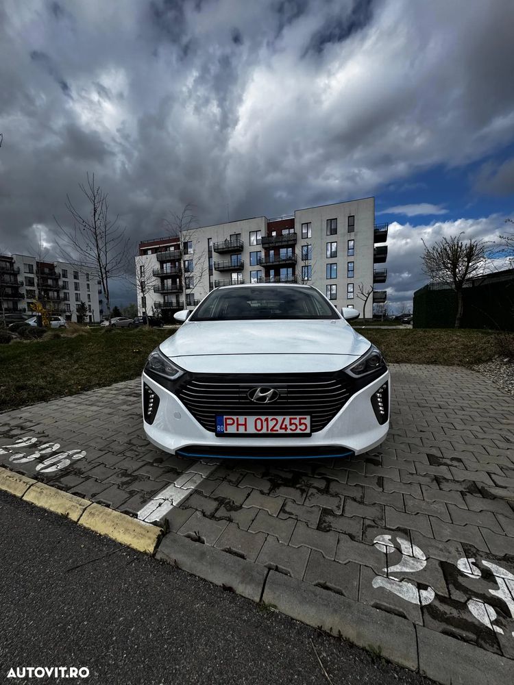 Hyundai IONIQ 1.6 GDI Premium - 18