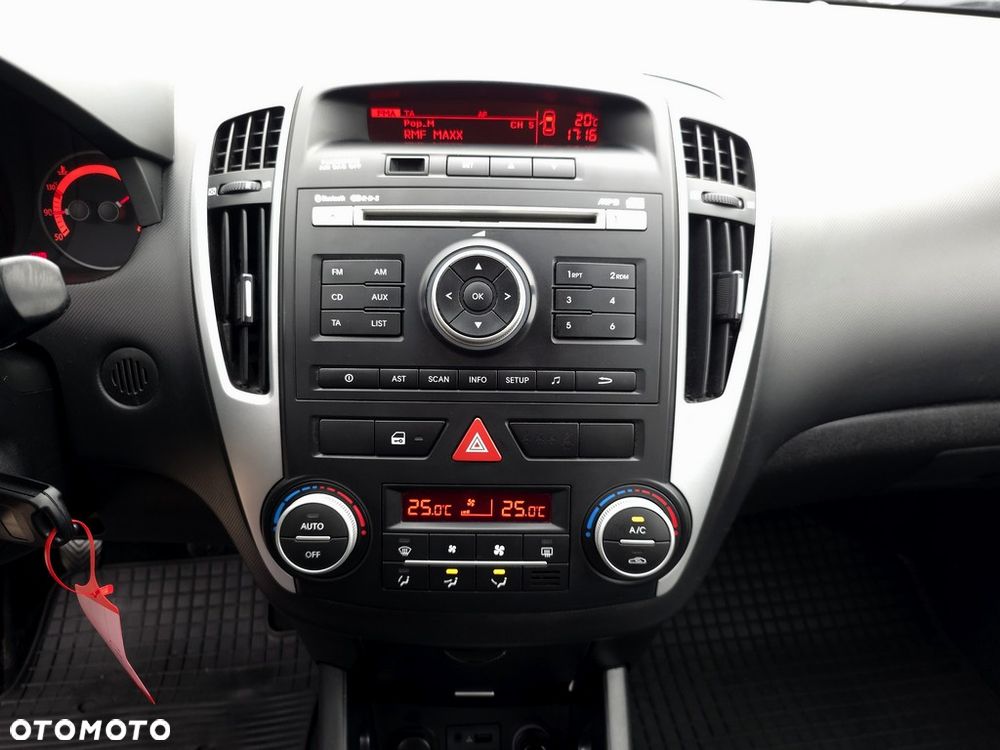 Kia Ceed 1.6 Crdi Comfort - 21
