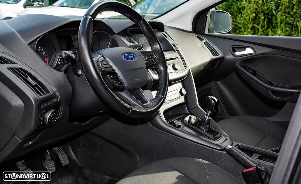 Ford Focus 1.0 EcoBoost S&S ACTIVE DESIGN - 14