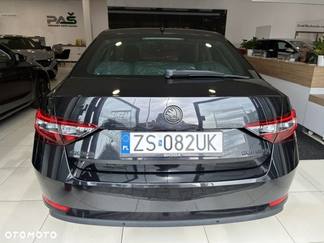 Skoda Superb 2.0 TDI DSG Ambition - 6