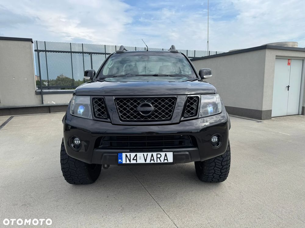 Nissan Navara 3.0 D V6 Platinum Long EU5 - 5