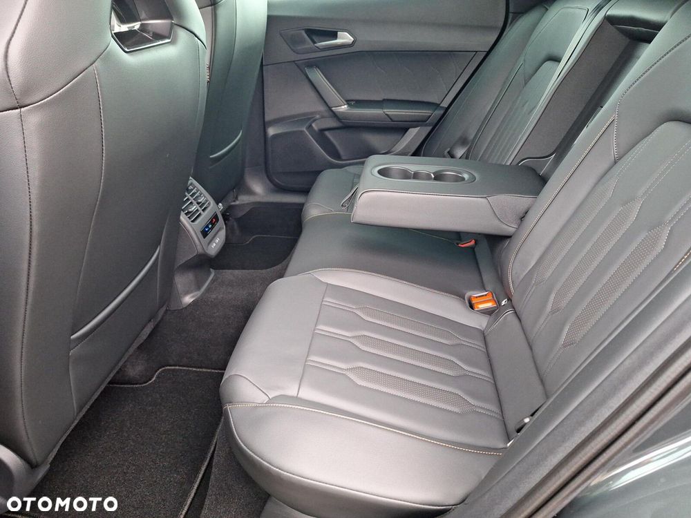 Cupra Formentor 1.4 e-Hybrid DSG - 12