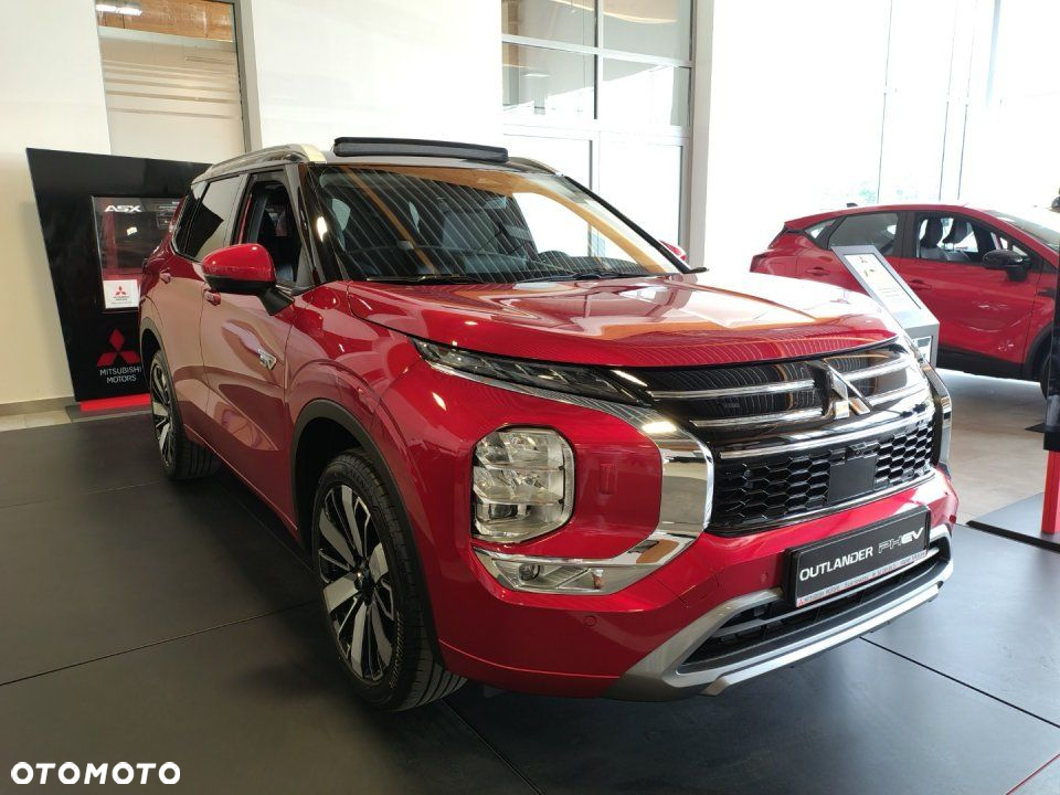 Mitsubishi Outlander - 4