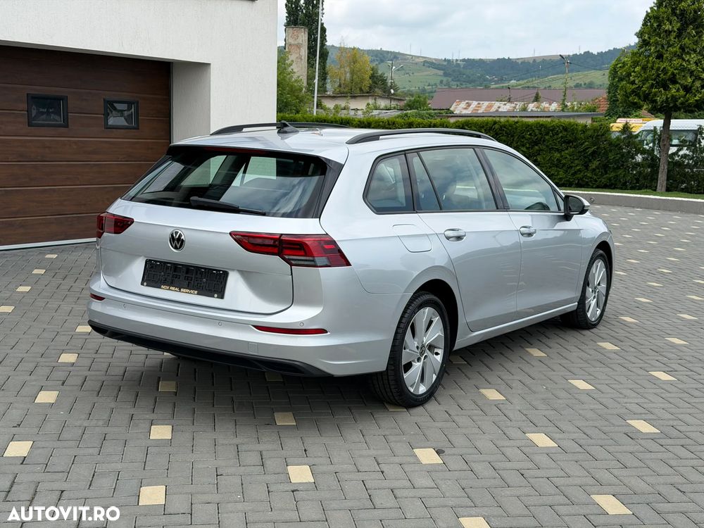 Volkswagen Golf 2.0 TDI SCR Life - 16