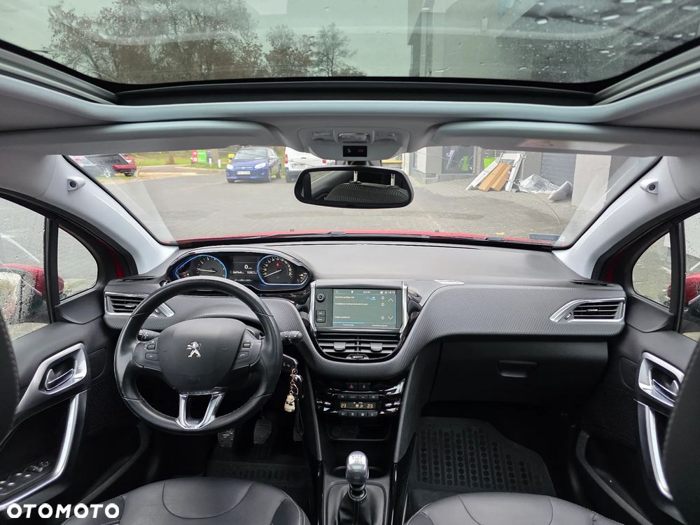Peugeot 2008 1.2 Pure Tech Style S&S - 7