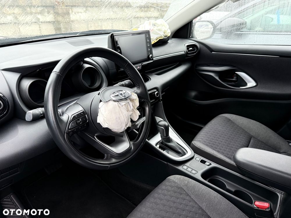 Toyota Yaris Hybrid 1.5 Executive - 11