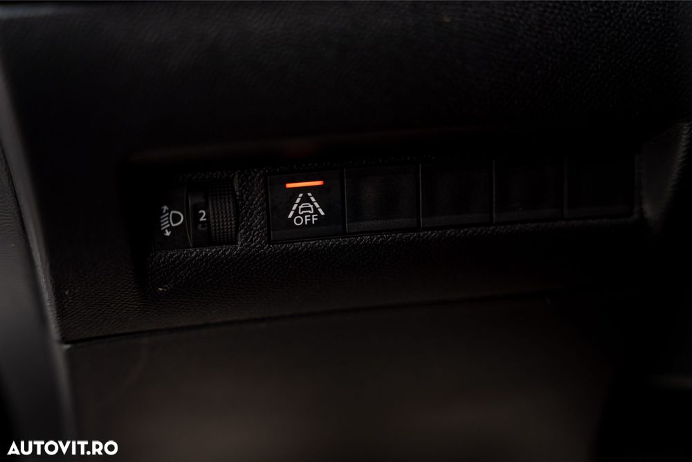 Peugeot 2008 BlueHDi 100 STOP & START Active - 18