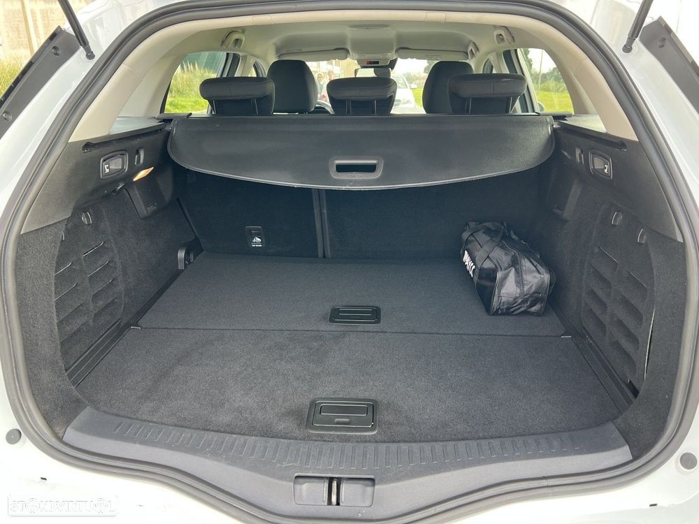 Renault Mégane BLUE dCi 115 BUSINESS EDITION - 32