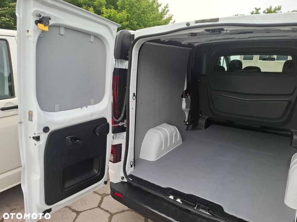 Opel Vivaro 2016 Long dubel kabina brygadówka klima Faktura VAT 23% - 27