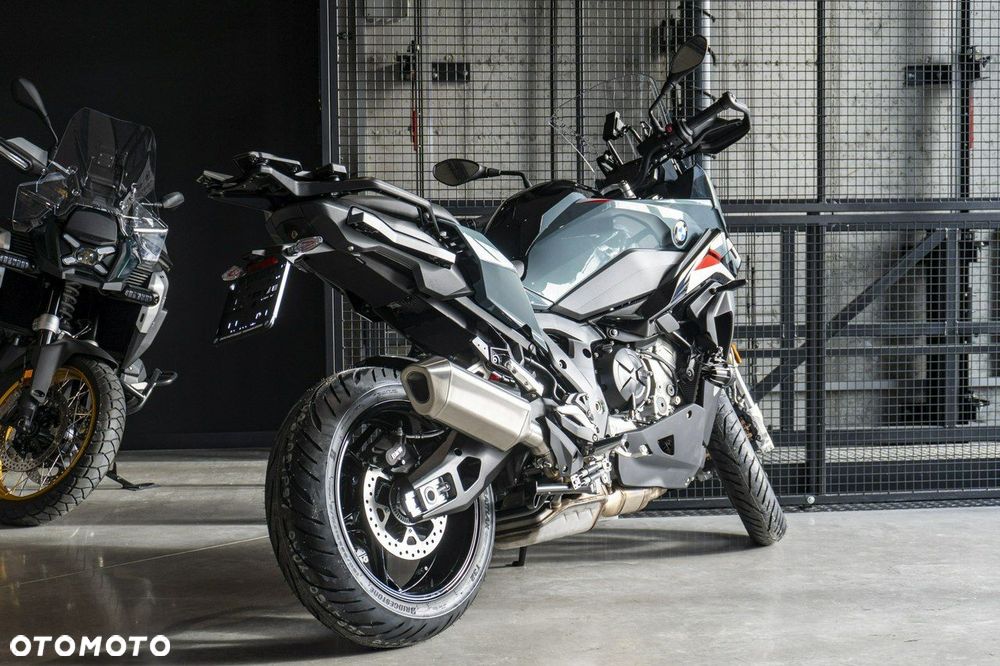 BMW XR - 7