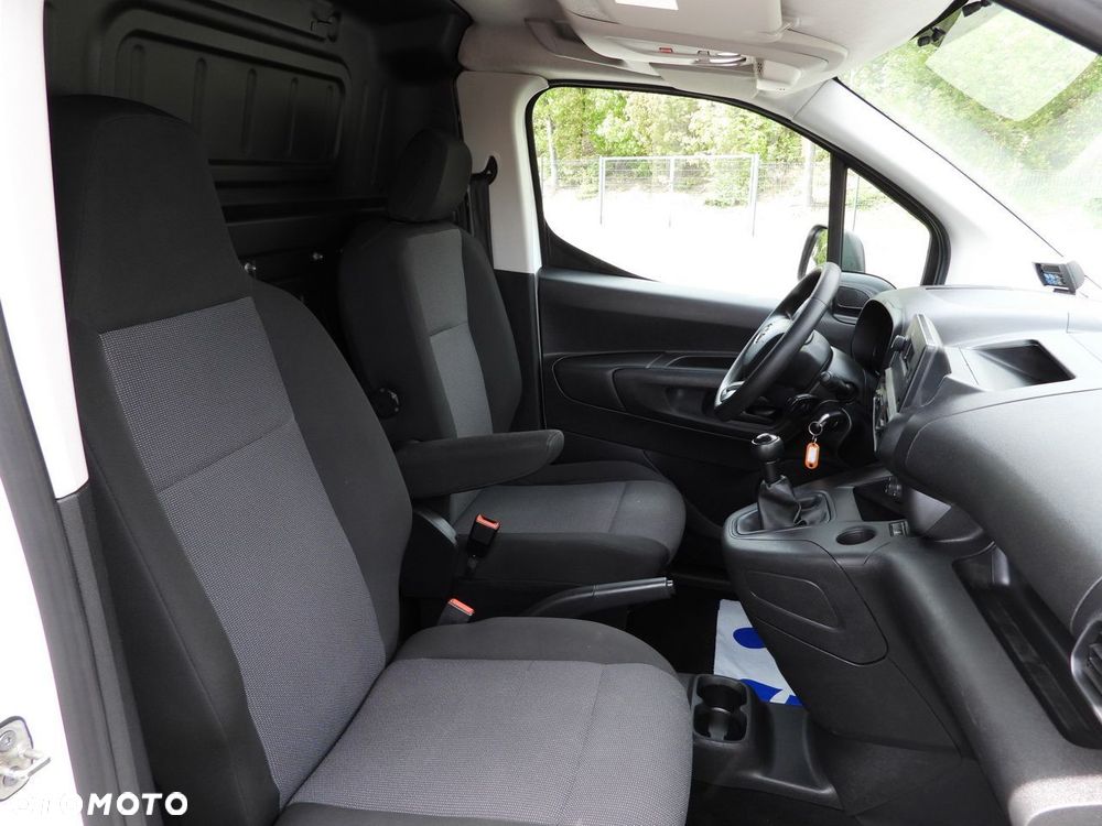 Toyota PROACE CITY  FURGON CHŁODNIA  -15*C ZASILANIE 230V TEMPOMAT KLIMATYZACJA  100KM - 40
