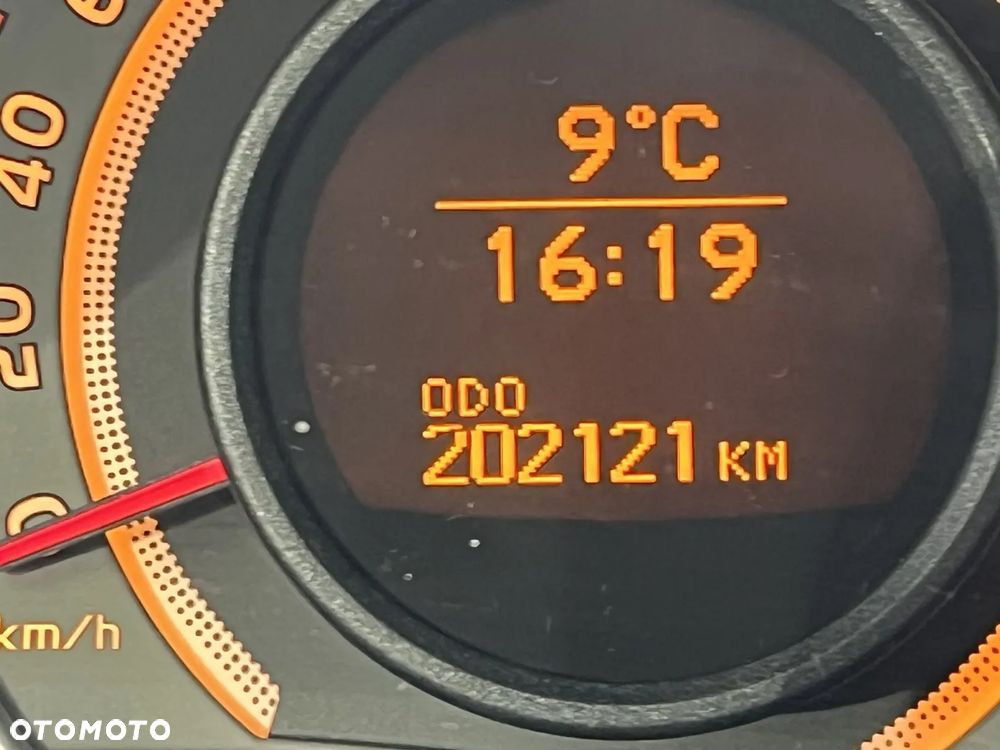 Toyota Auris 1.4 D-4D - 20